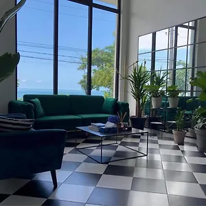 Cabo Boutique فندق باتومي