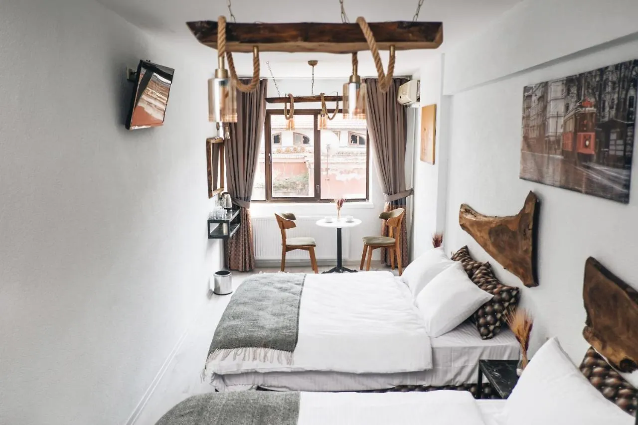 Pandan Karakoy Suit Istanbul
